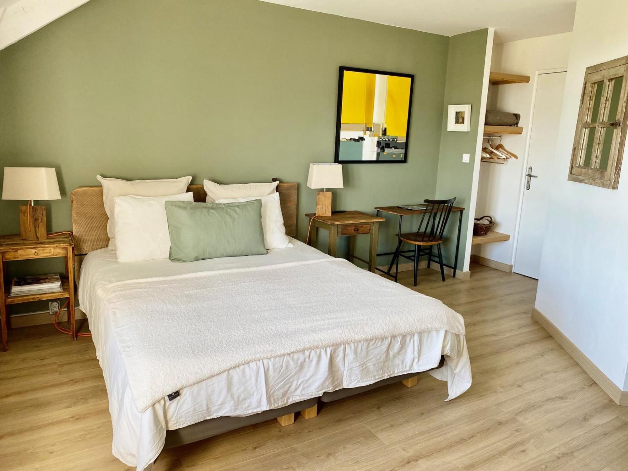 Bed and Breakfast La Ligne Angles-sur-lʼAnglin Exteriér fotografie