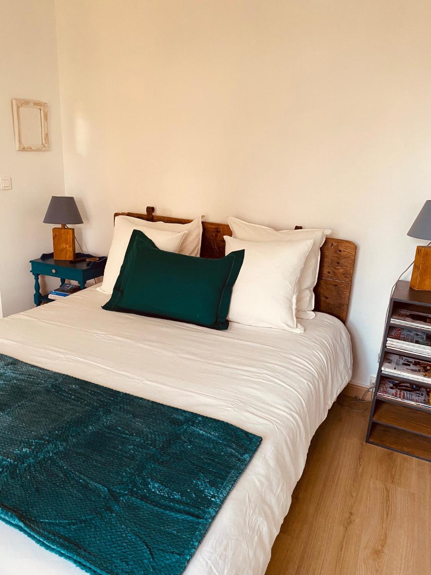 Bed and Breakfast La Ligne Angles-sur-lʼAnglin Exteriér fotografie