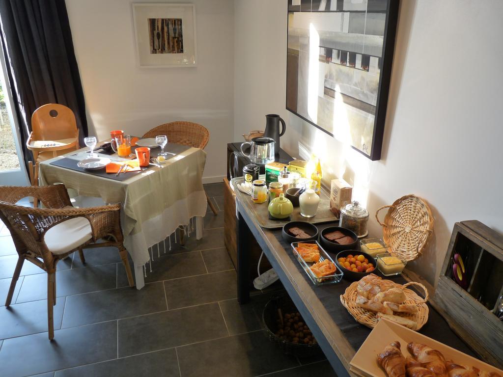 Bed and Breakfast La Ligne Angles-sur-lʼAnglin Exteriér fotografie